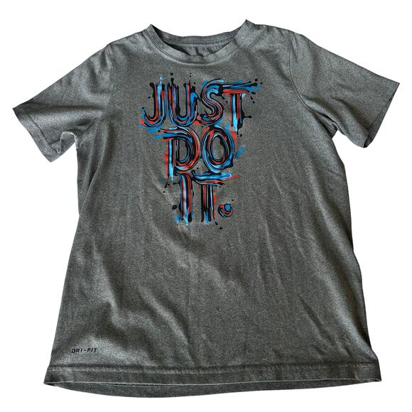 Nike athletic tee - Picture 1 of 4